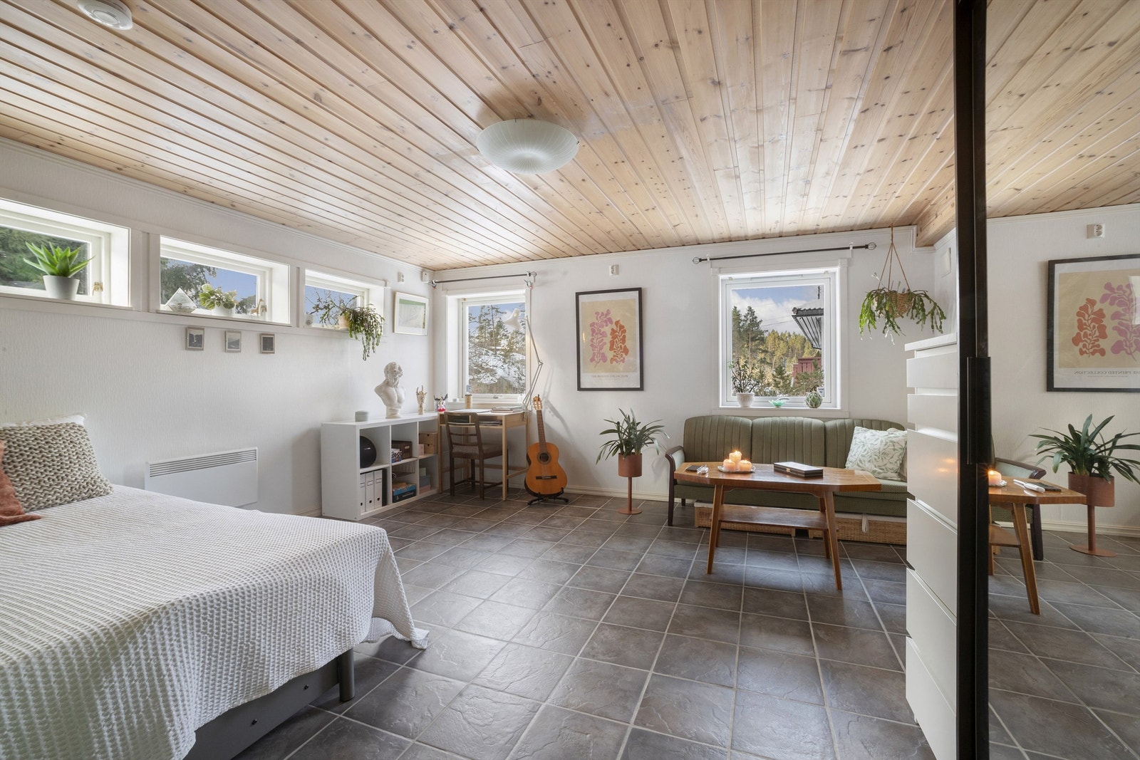 Det gjøres oppmerksom på at rom benyttet som soverom i underetasjen på bygningstegninger er betegnet som bod Galleribilde