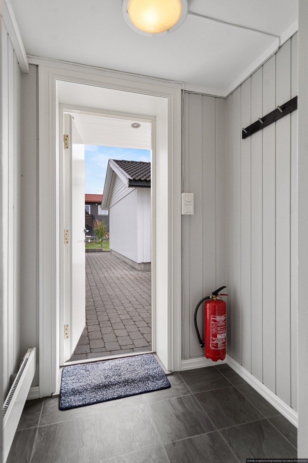 Imøtekommende inngangsparti og entré. Galleribilde