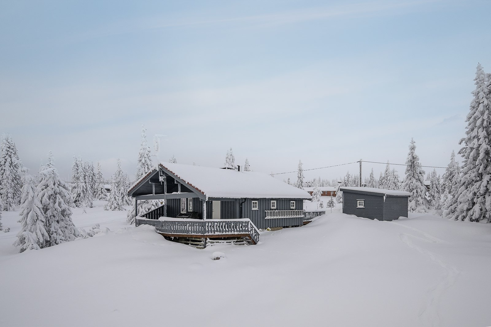 Velkommen til Sjusjøen-Brøttum 1825! En trivelig hytte i et attraktivt og veletablert område. Galleribilde