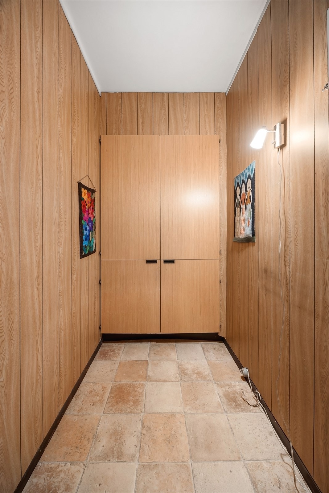 Godt med oppbevaringsplass i innvendig bod og kjellerbod. Galleribilde