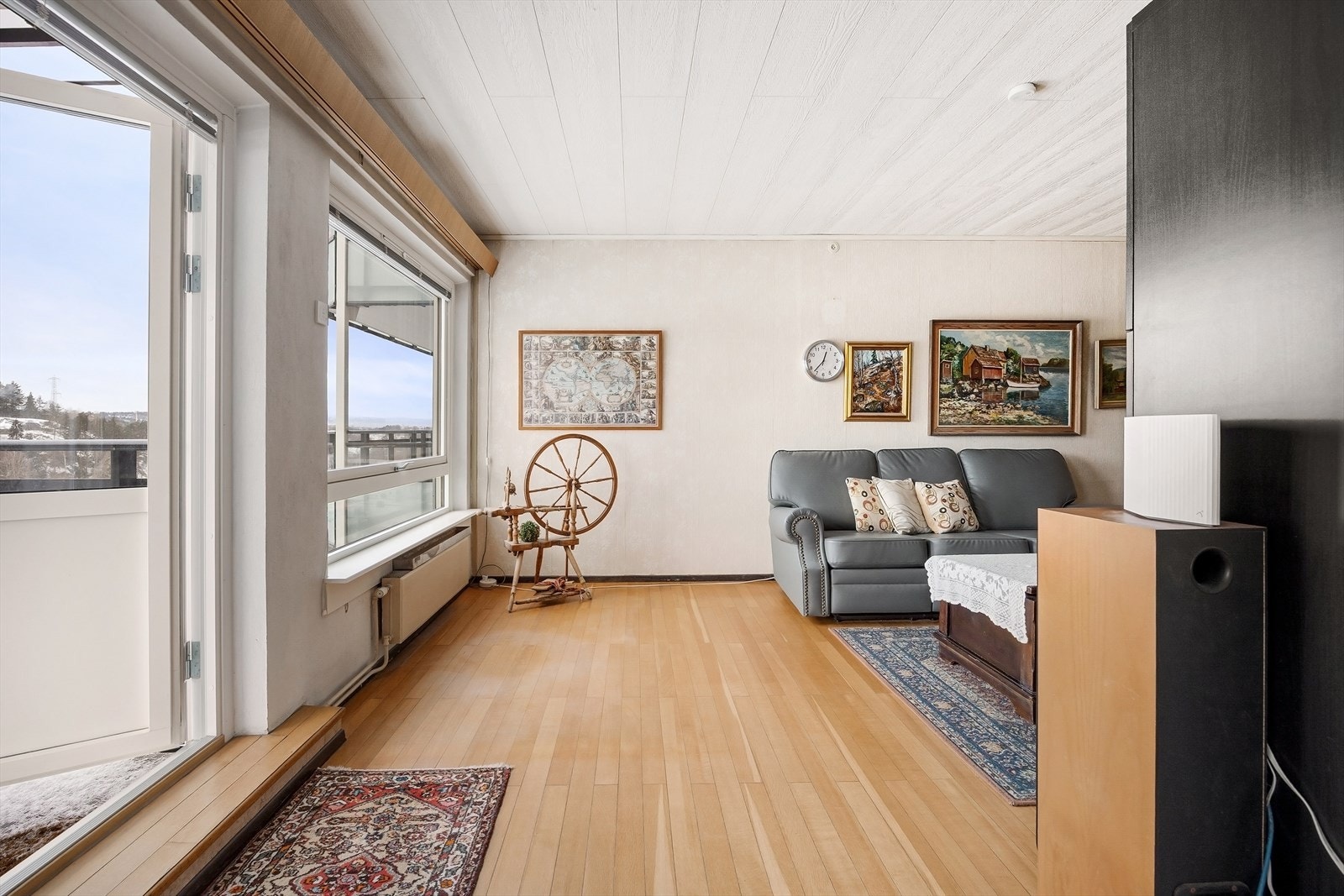 Leiligheten har behov for modernisering. Skap ditt eget drømmehjem! Galleribilde