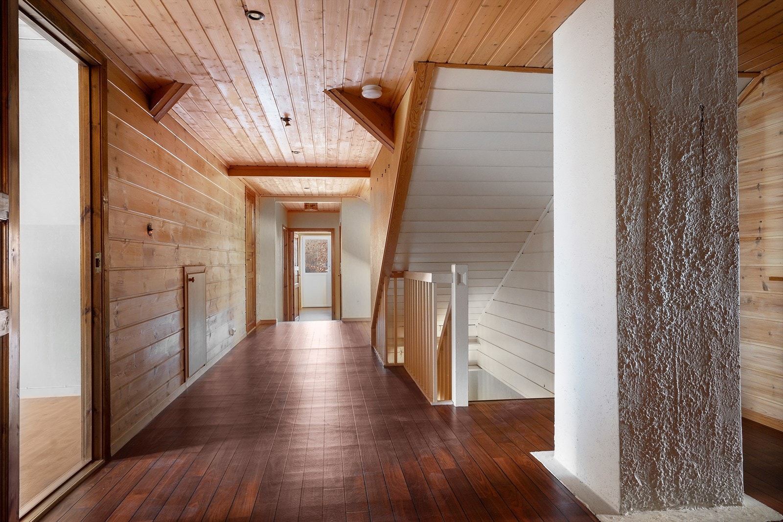 Hall/gang i 2. etasje Galleribilde