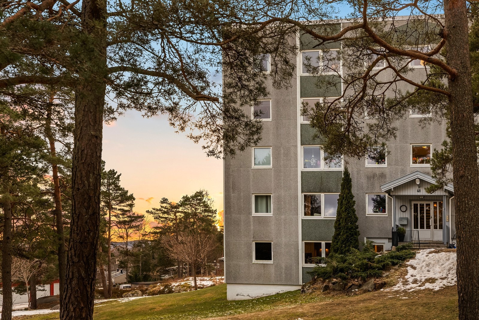 Velholdt og innbydende inngangsparti. Galleribilde