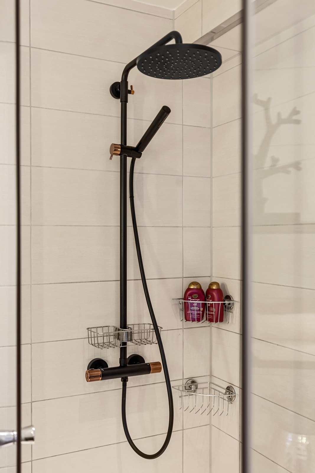 En moderne regnfallsdusj gir en behagelig dusjopplevelse. Galleribilde