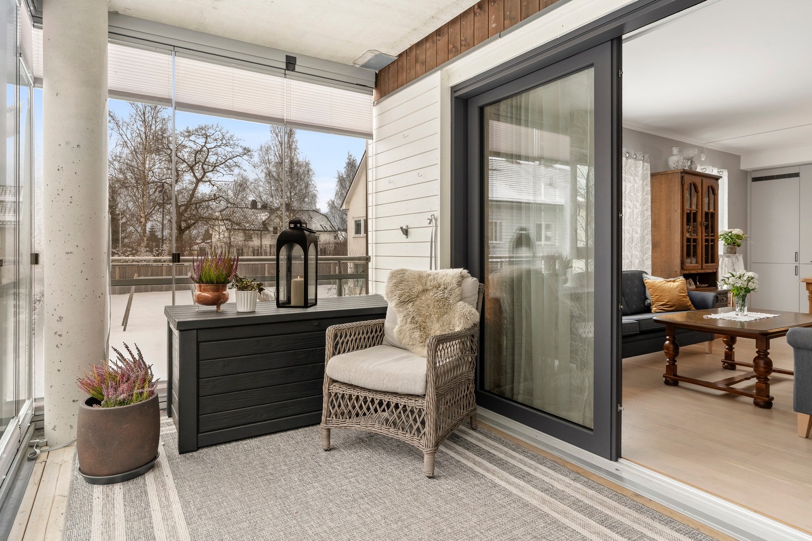 God plass til utemøblement i ulike soner. Galleribilde