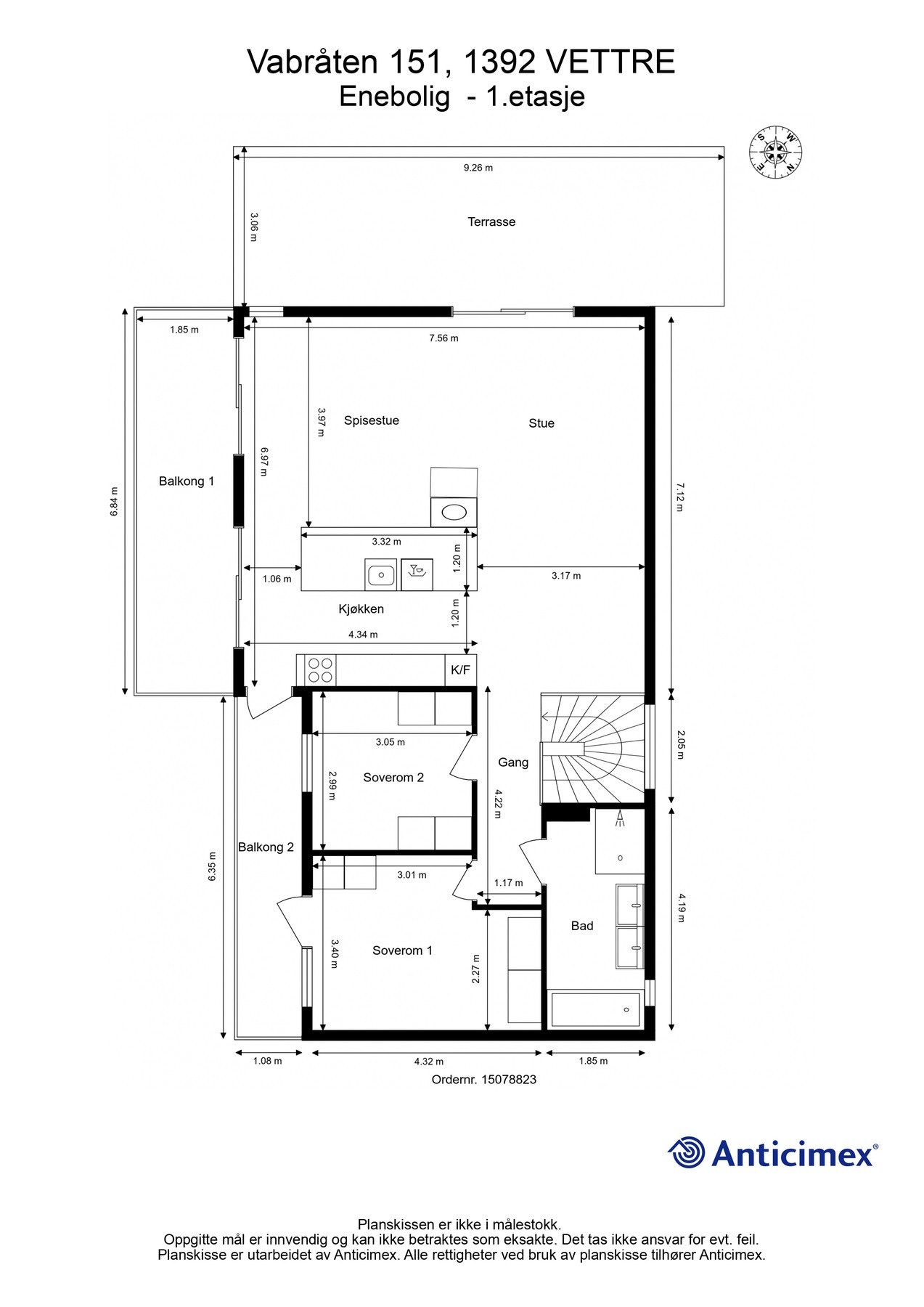 2. etasje består av gang, bad, to soverom(opprinnelig 3), spisestue med åpen kjøkkenløsning og stue. I tillegg to balkonger og en terrasse på 48 m². Galleribilde
