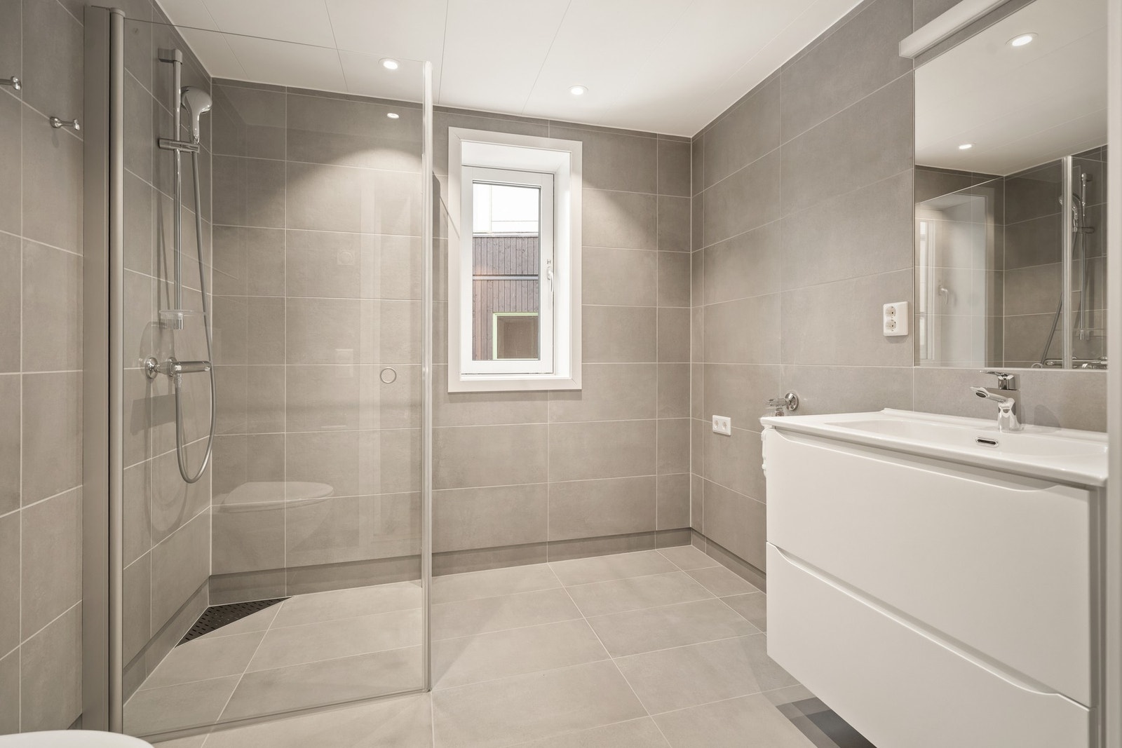 Tidløst flislagt bad Galleribilde