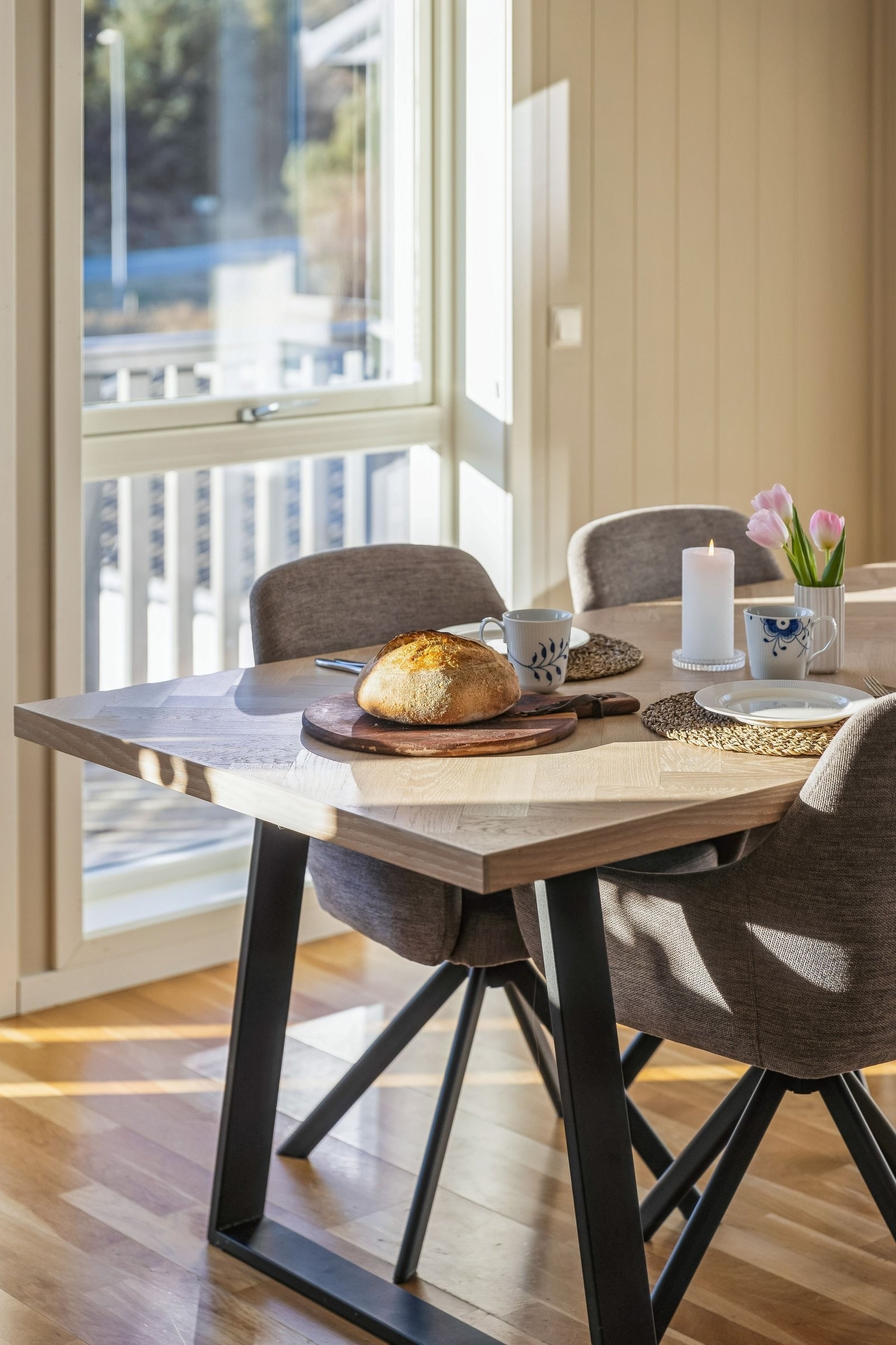 God plass til spisemøblement Galleribilde