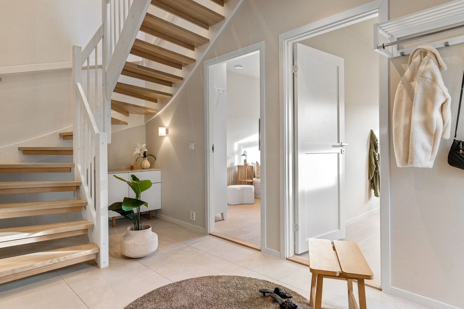 Det er vannbåren gulvvarme i 1. etasje. Galleribilde