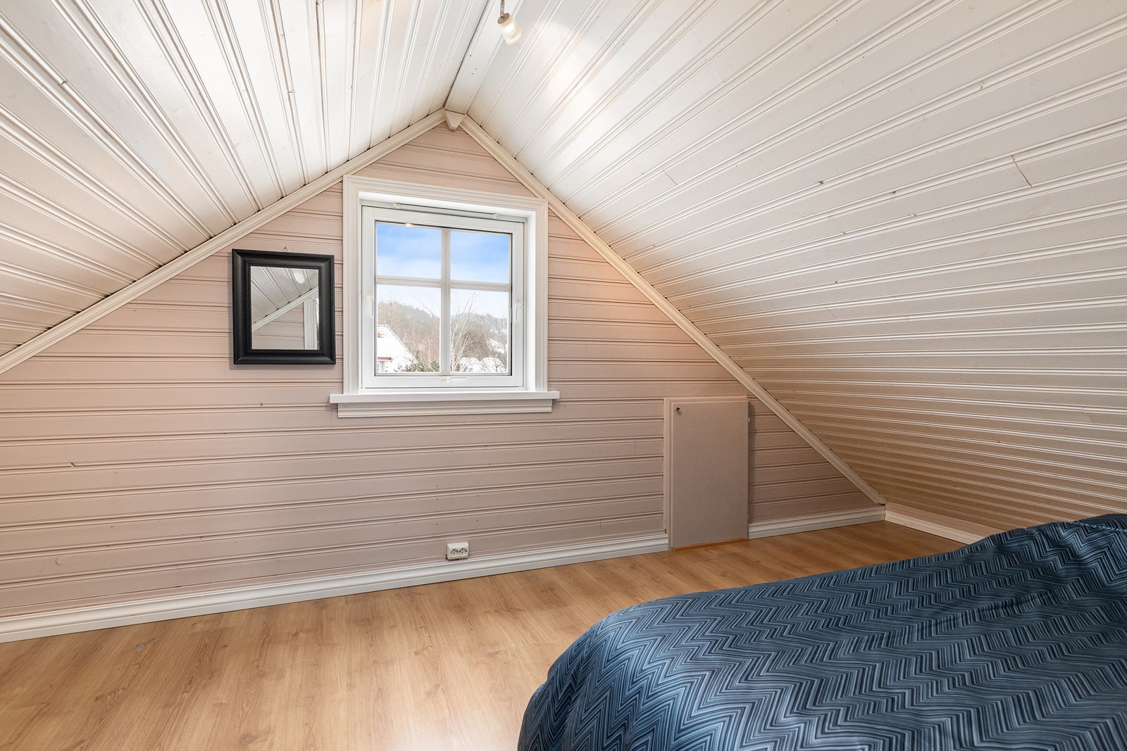 Soverom 6 ligger på loftet Galleribilde