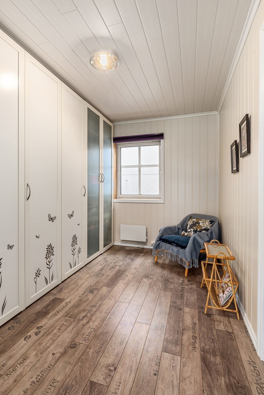 Soverom 2 i u.etg brukes som garderoberom Galleribilde