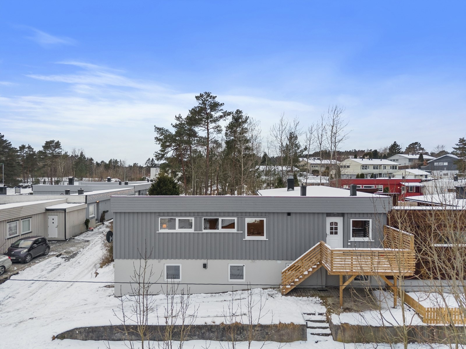 Påkostet enebolig på Sundby med garasje - vinduer byttet i 2019 Galleribilde