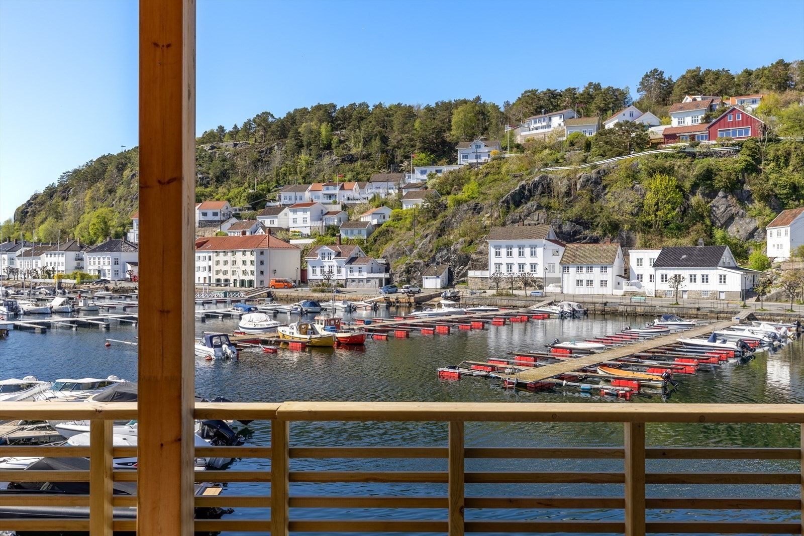 Utsikt mot Solsiden Galleribilde