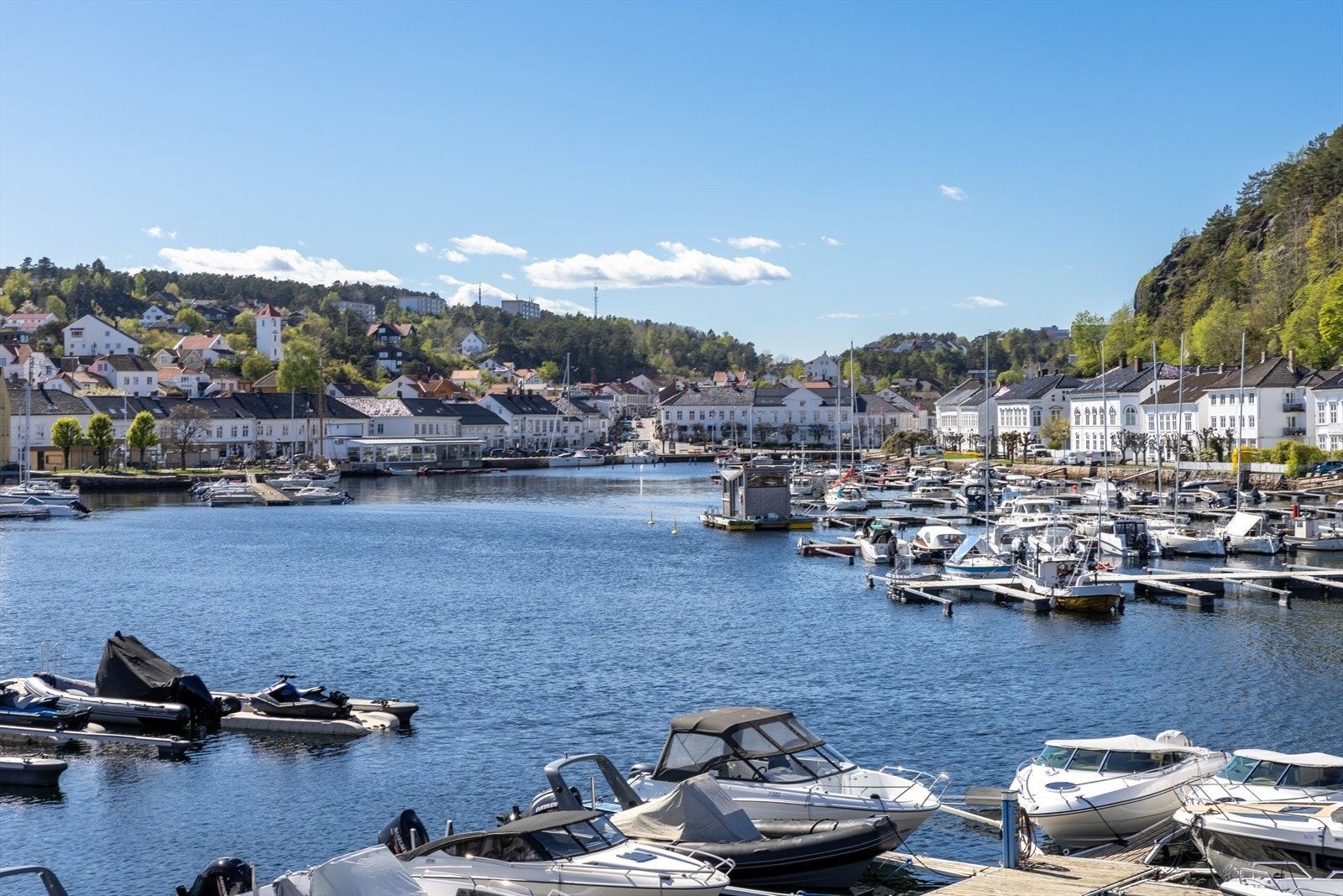 Et vakrere skue enn Risørs indre havn skal man lete lenge etter! Galleribilde