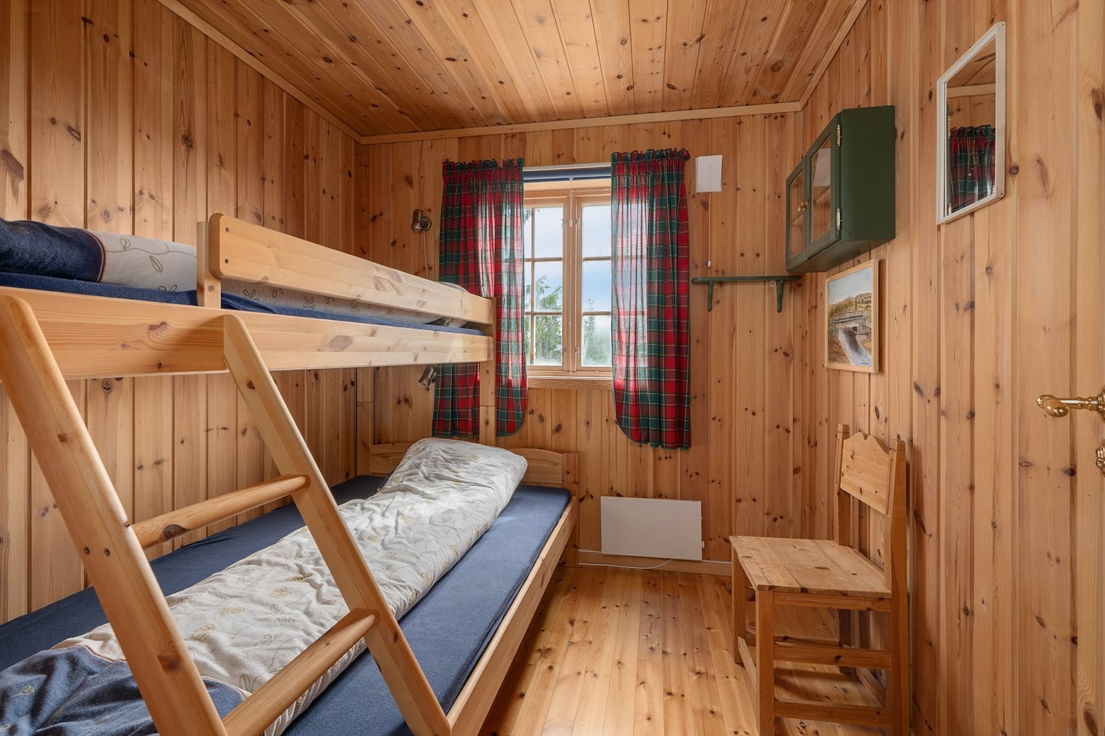 Soverom 3 er innredet med familiekøyeseng. Galleribilde