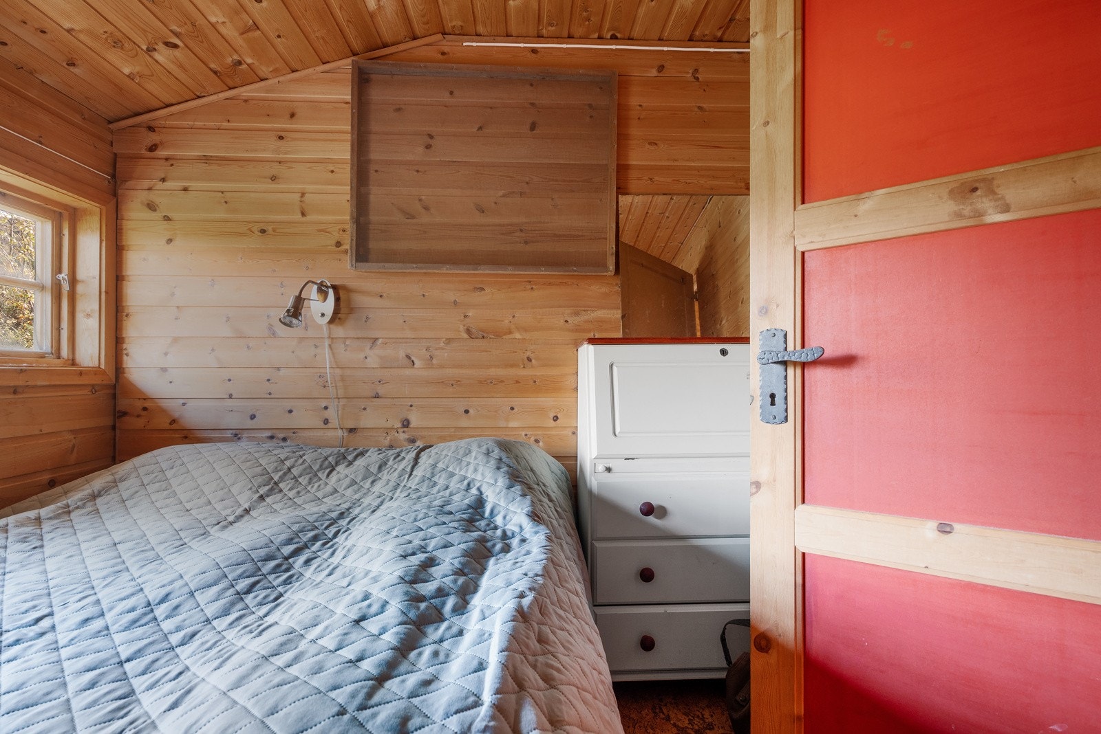 Hytten har tre soverom og dermed god overnattingskapasitet. Galleribilde