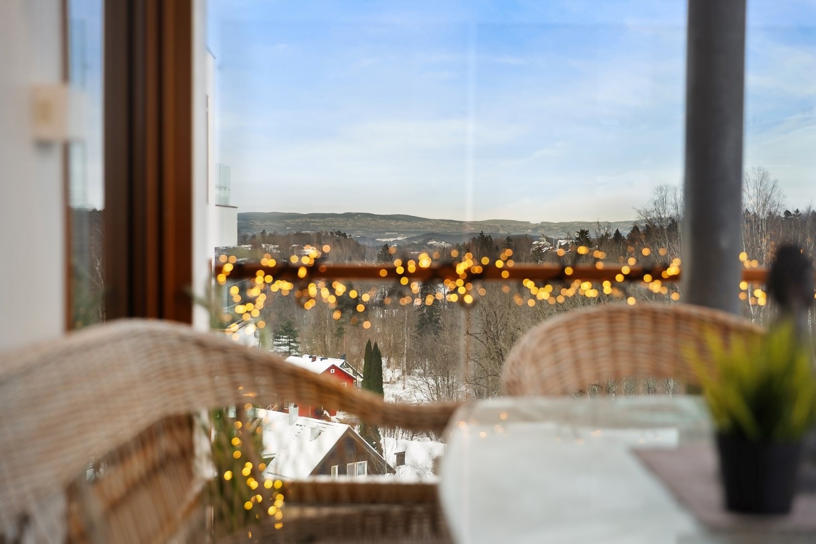 Flott utsikt mot Oslo fra balkongen. Galleribilde