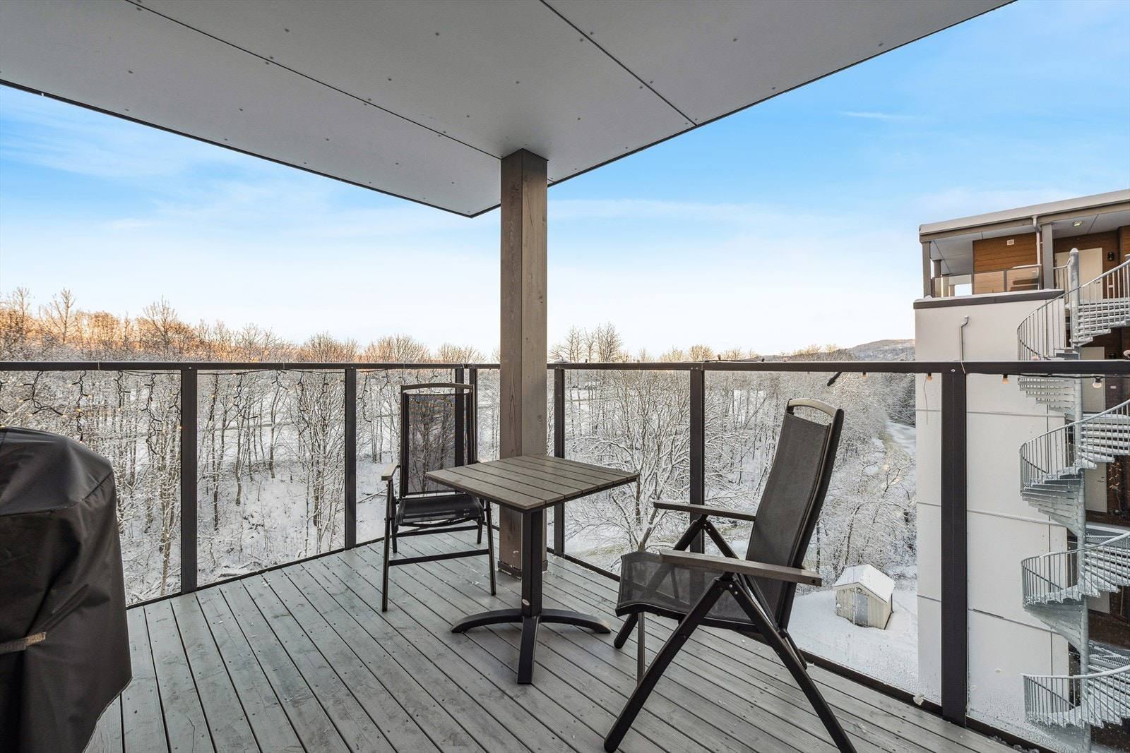 Overbygget balkong på 10 kvm. Galleribilde