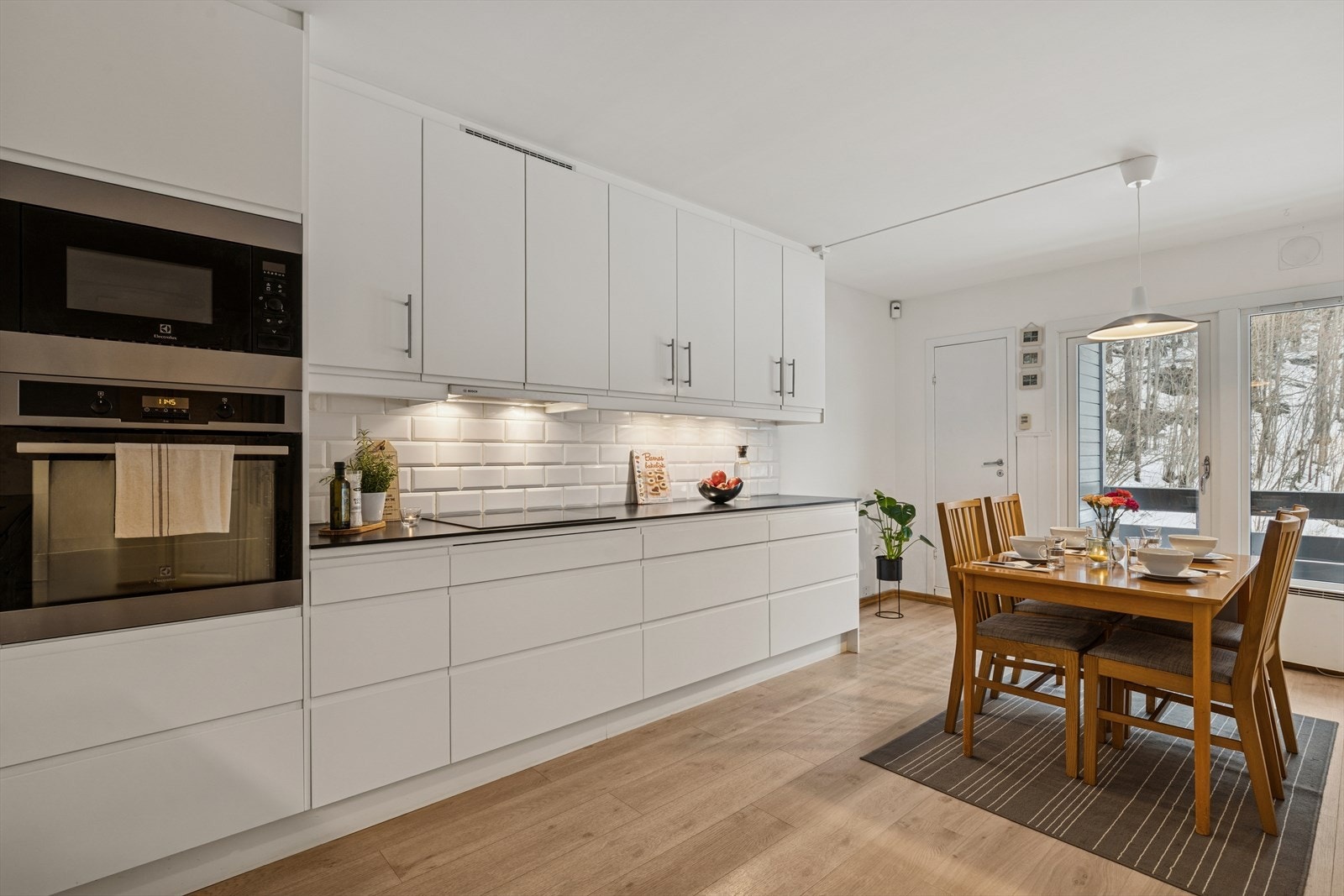 Velkommen til Edelgranveien 84, 3. etg. - En lys og hyggelig 4-roms eierleilighet! Galleribilde