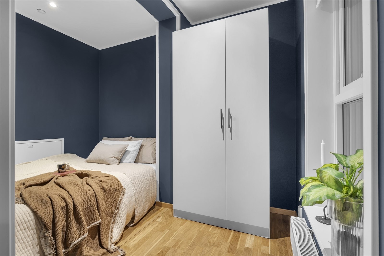 Soverom med plass til garderobeskap Galleribilde