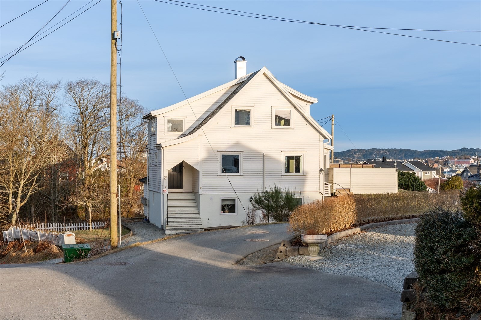 Fasade / Overbygd inngangsparti Galleribilde