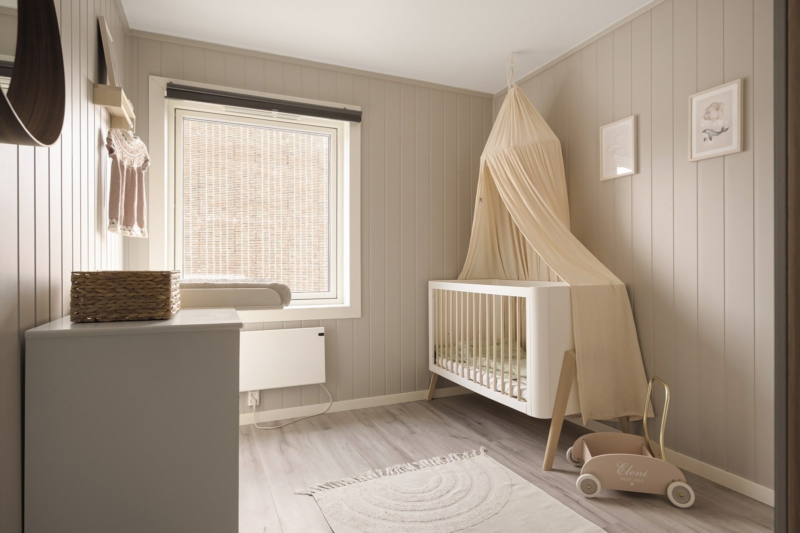 Det andre soverommet passer perfekt som gjeste- eller barnerom, eller som hjemmekontor. Galleribilde