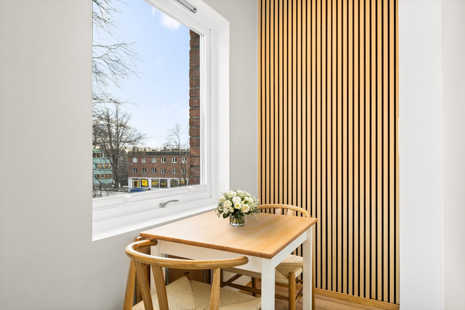 Spiseplassen egner seg godt både til hverdagsbruk og til sosiale sammenkomster. Galleribilde