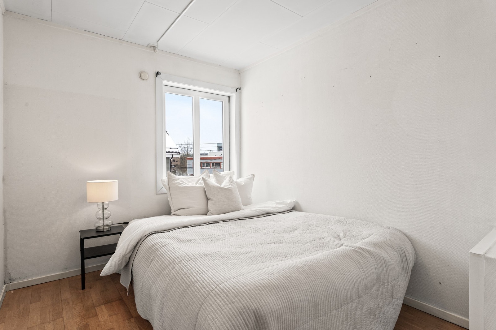 Soverommet er lyst og har plass til en god seng. Galleribilde