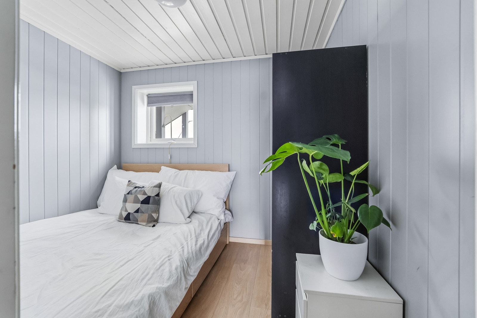 Soverom 2 er et fleksibelt rom som egner seg godt som barnerom, kontor eller gjesterom. Galleribilde