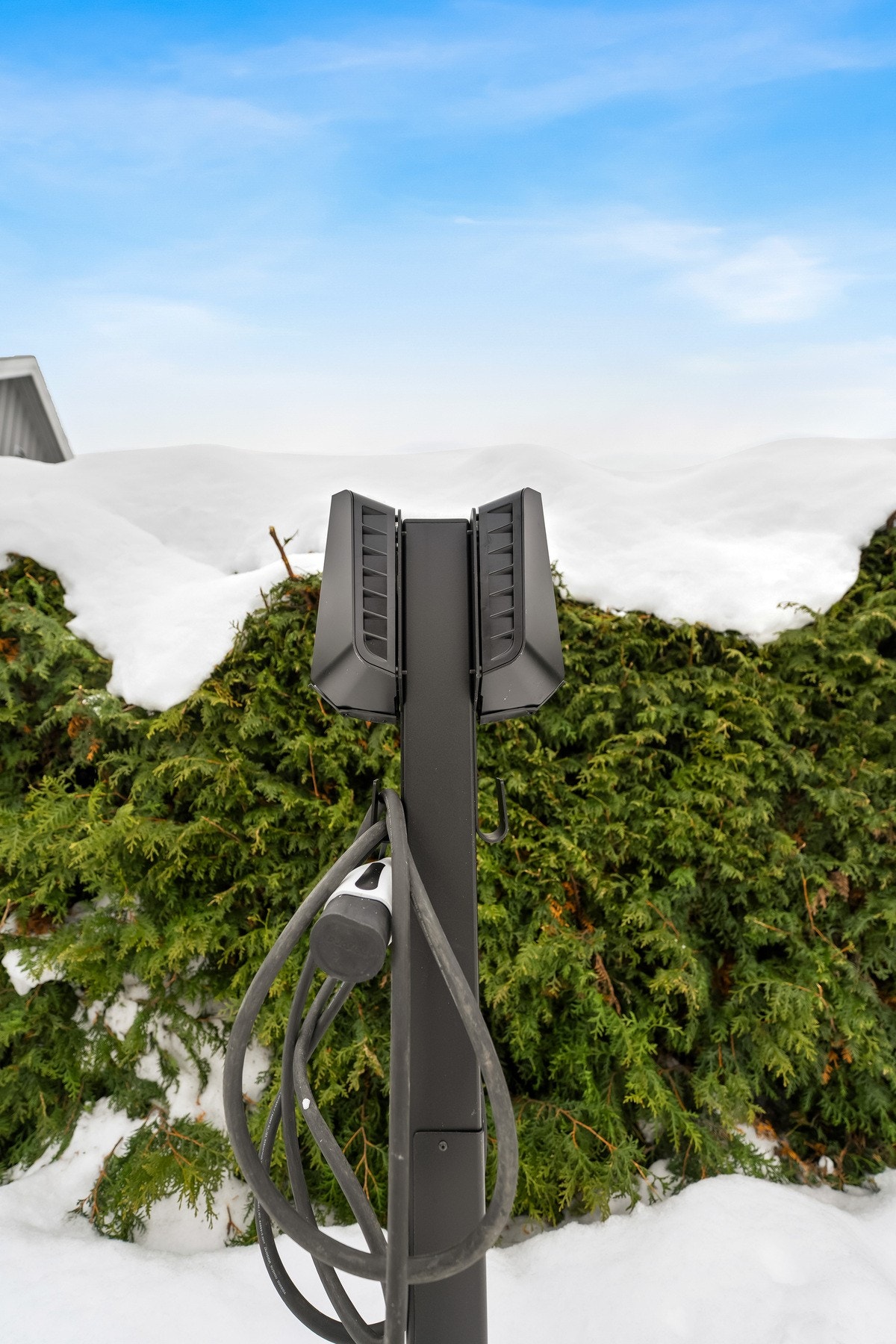 Elbillader er installert. Galleribilde