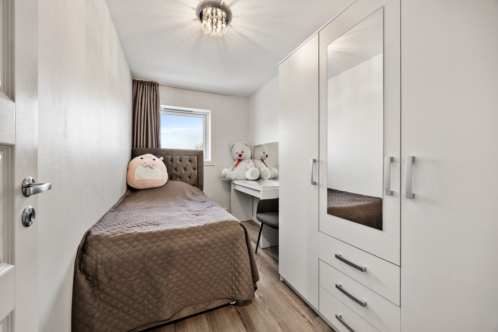 Dette soverommet egner seg godt som barnerom, gjesterom eller kontor. Galleribilde