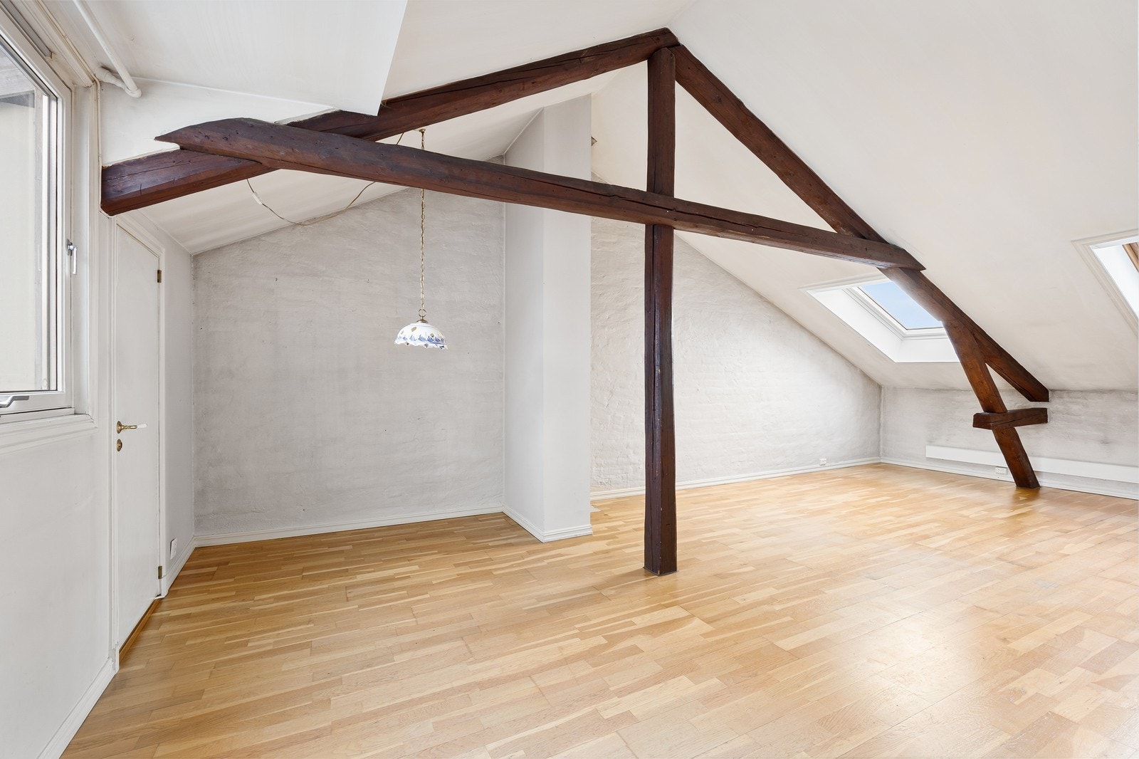 Dette er en flott 2-roms toppleilighet med takterrasse og god planløsing Galleribilde