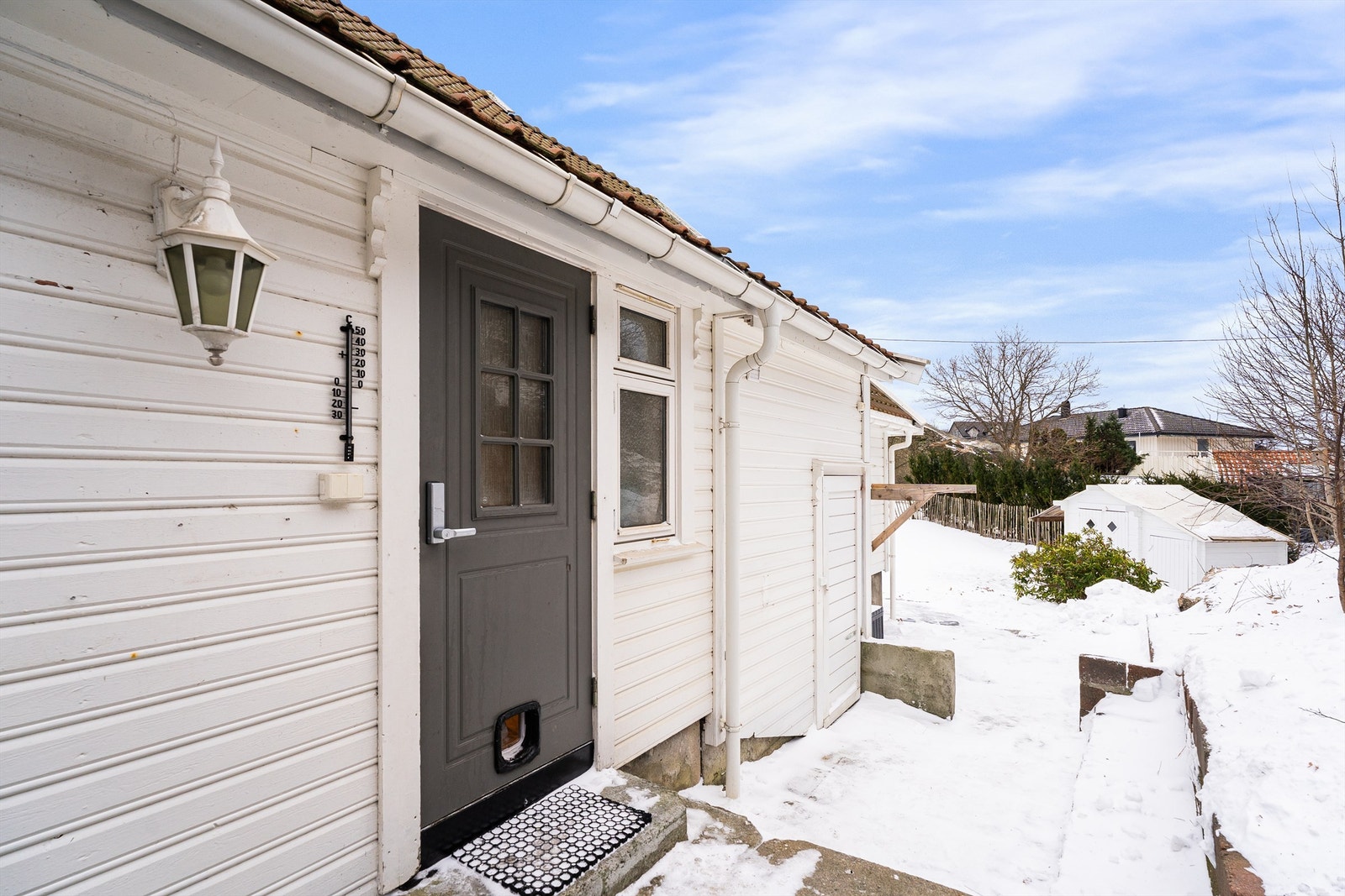 Utvendig inngang til boligen. Galleribilde