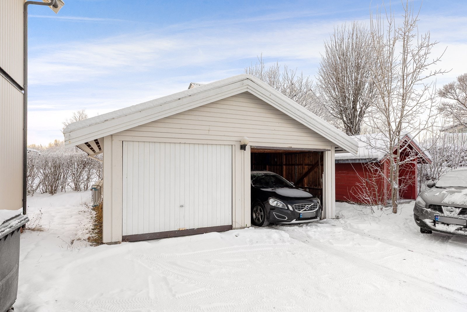 Garasjen er på ca 16 kvm Galleribilde