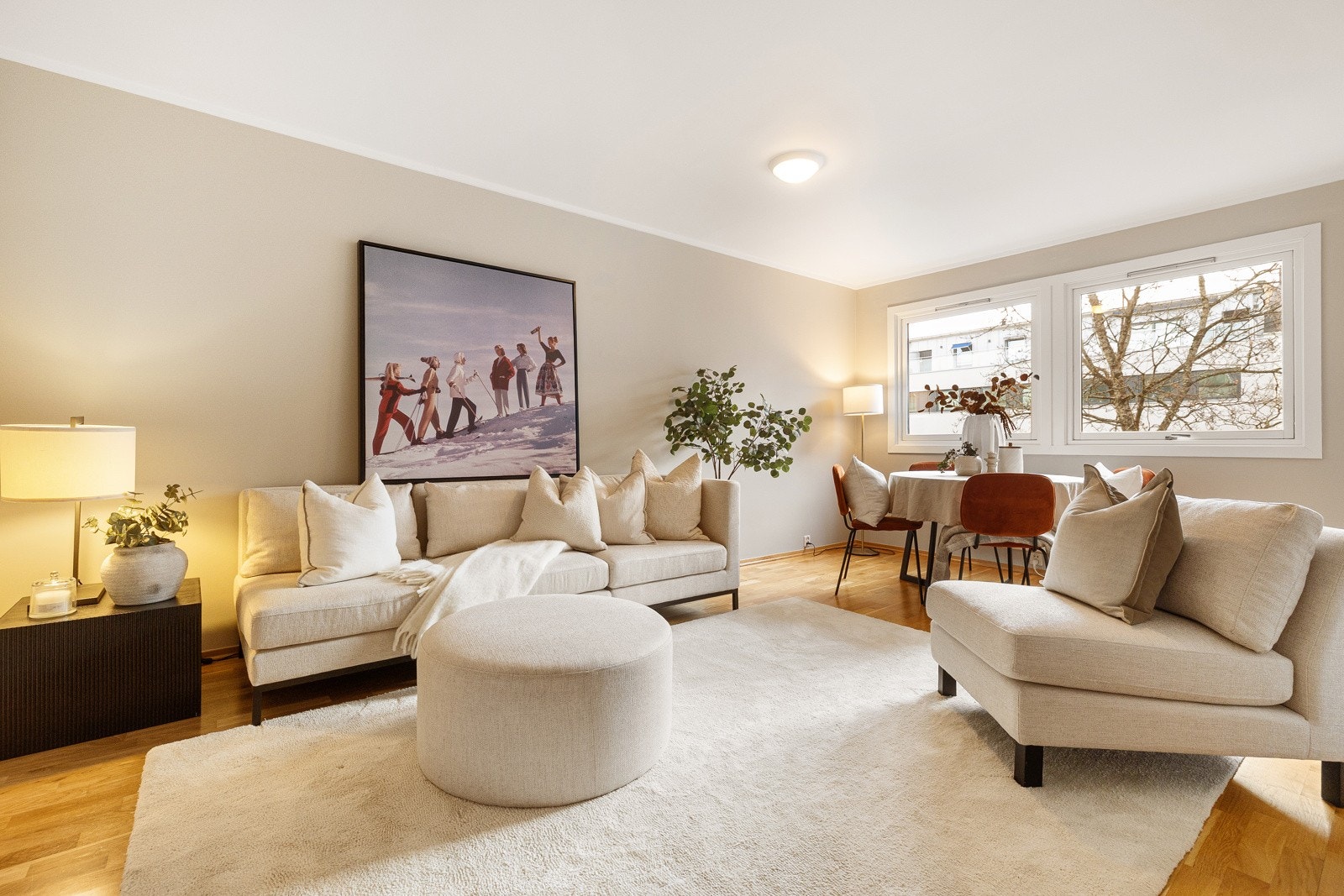 Leiligheten har noe oppussingsbehov, men gir samtidig gode muligheter til å skape ditt drømmehjem Galleribilde