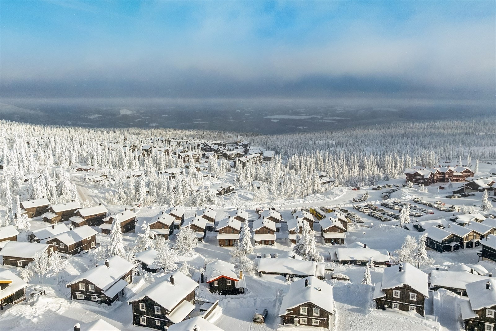Dagligvarehandelen gjøres enkelt hos Nærbutikken Fageråsen Handel, bare 4 minutter med bil fra hytta. Galleribilde