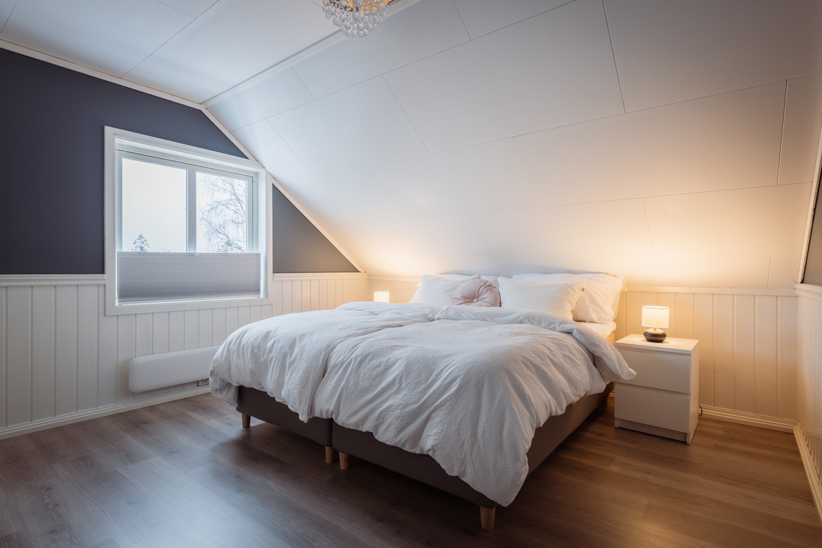 I 2. etasje har du soveroms etasjen. Dette er det største Galleribilde