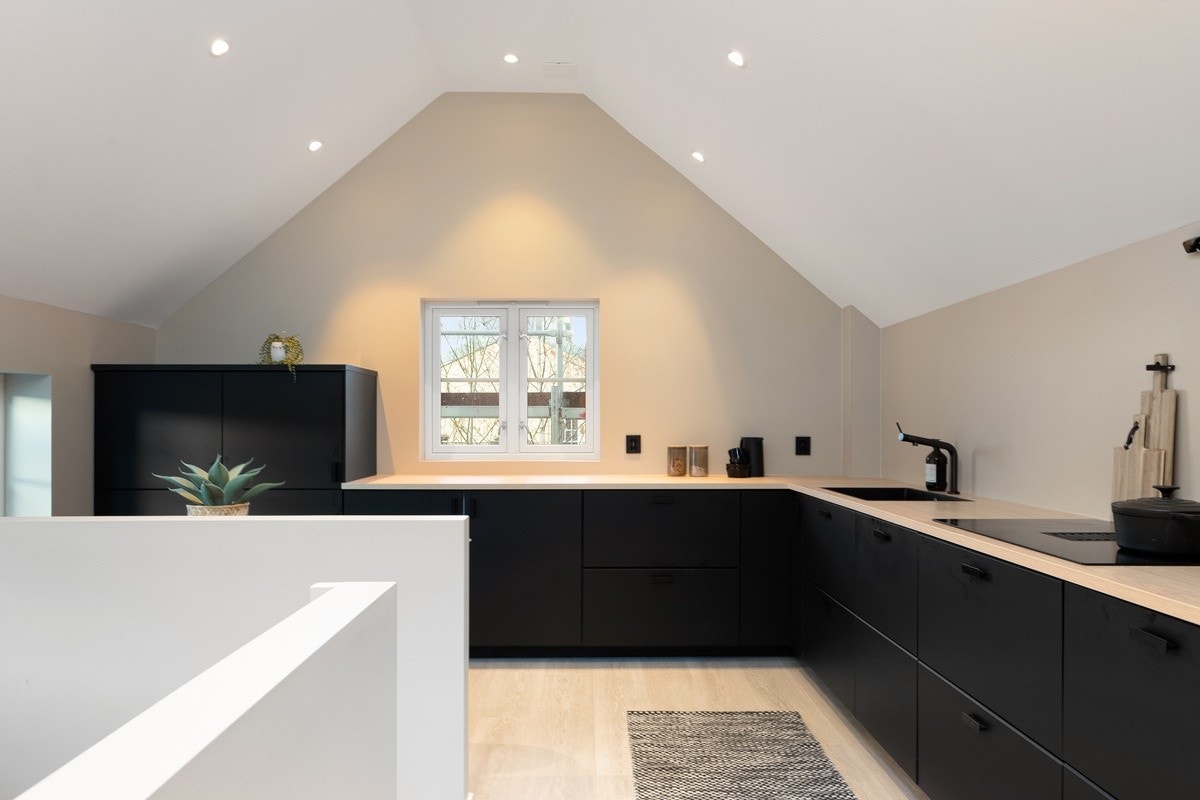 Nyoppusset, moderne og stilrent kjøkken (2. etg) Galleribilde