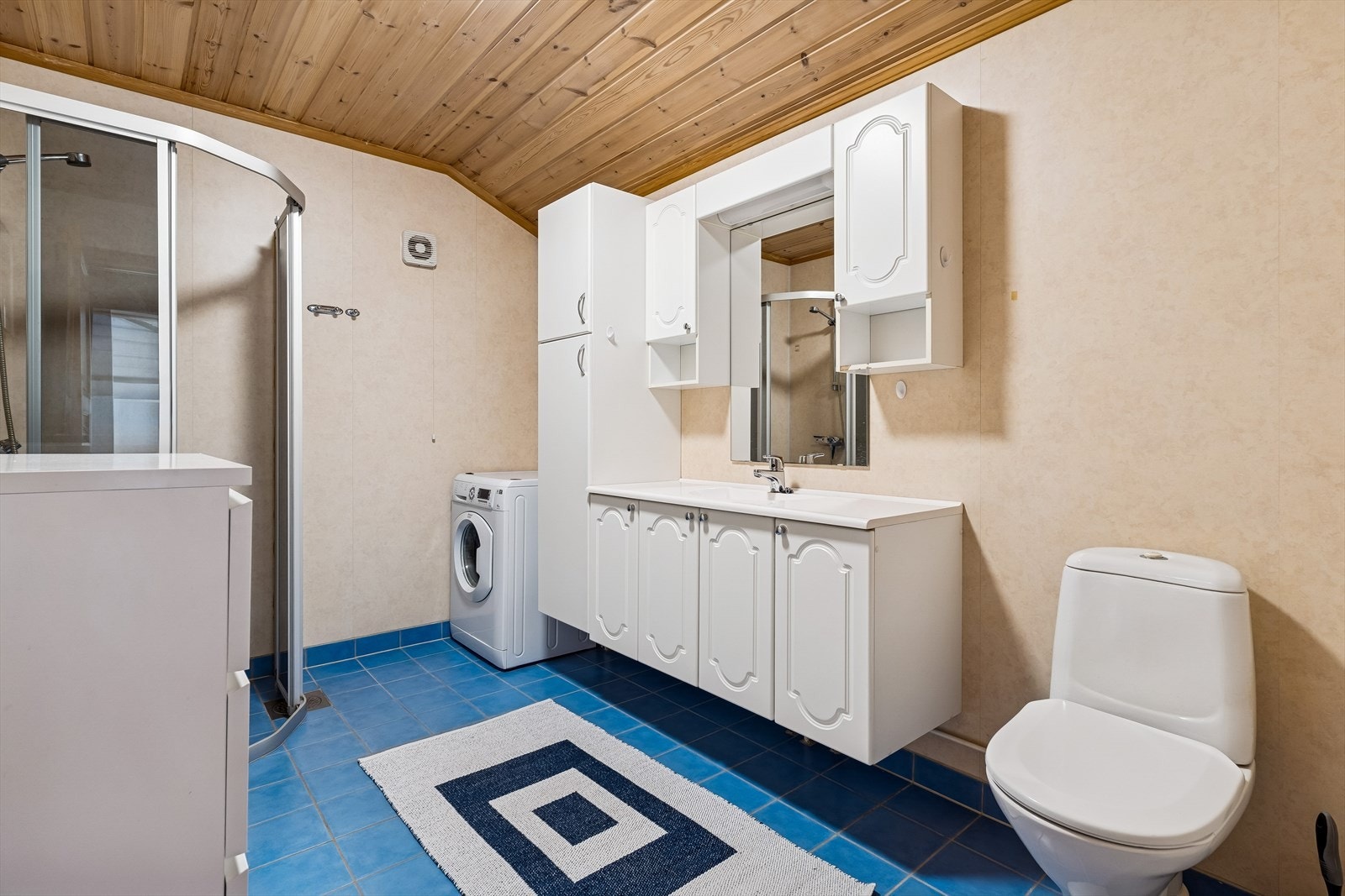 Kårbolig - Bad Galleribilde