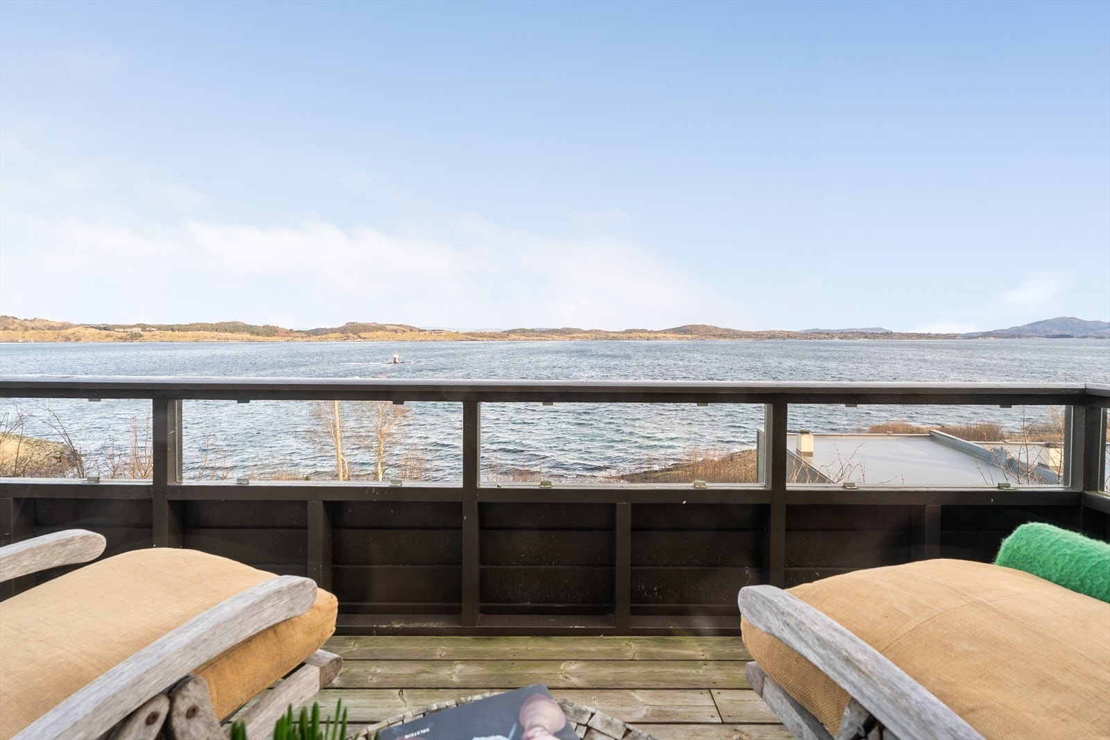 Balkong et perfekt sted for morgenkaffe og avslapning Galleribilde