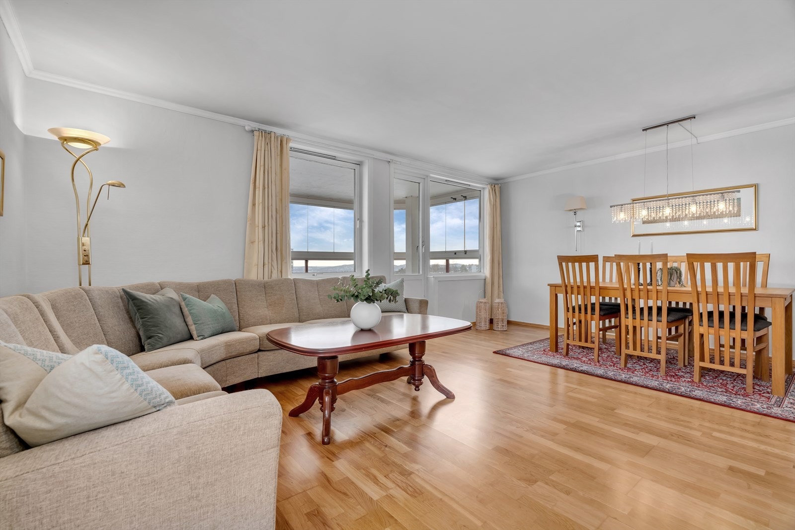 Leiligheten har PVC vinduer med isolerglass fra 2009. Galleribilde