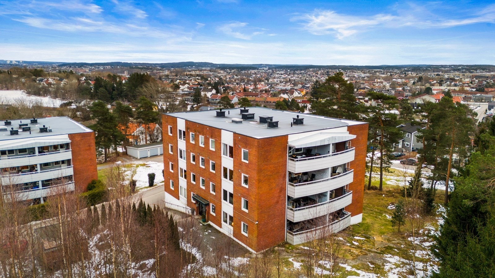 Leiligheten ligger i et veletablert- og rolig område. Galleribilde