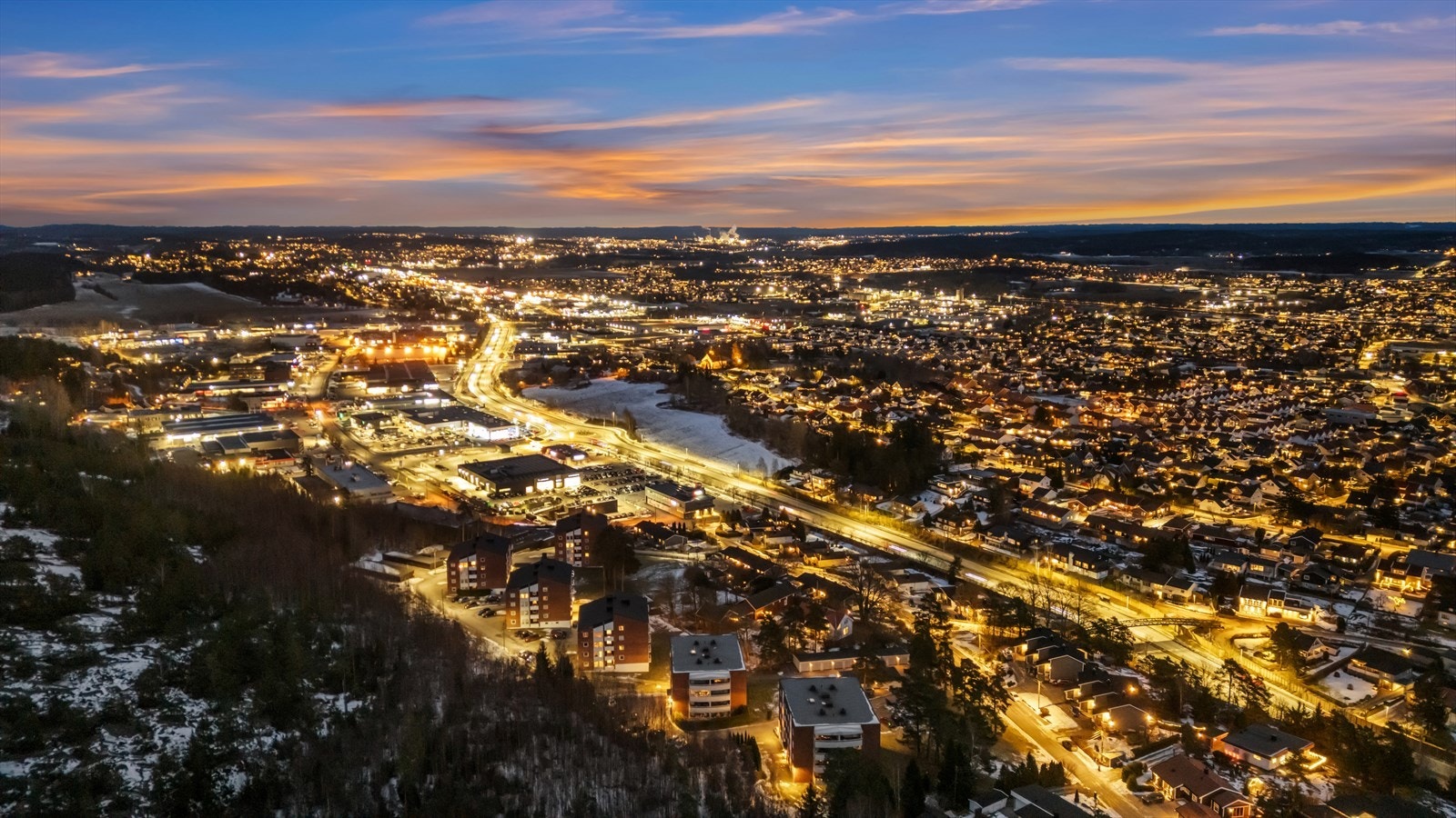 Borettslaget har enkel tilgang til offentlig kommunikasjon og servicetilbud. Galleribilde