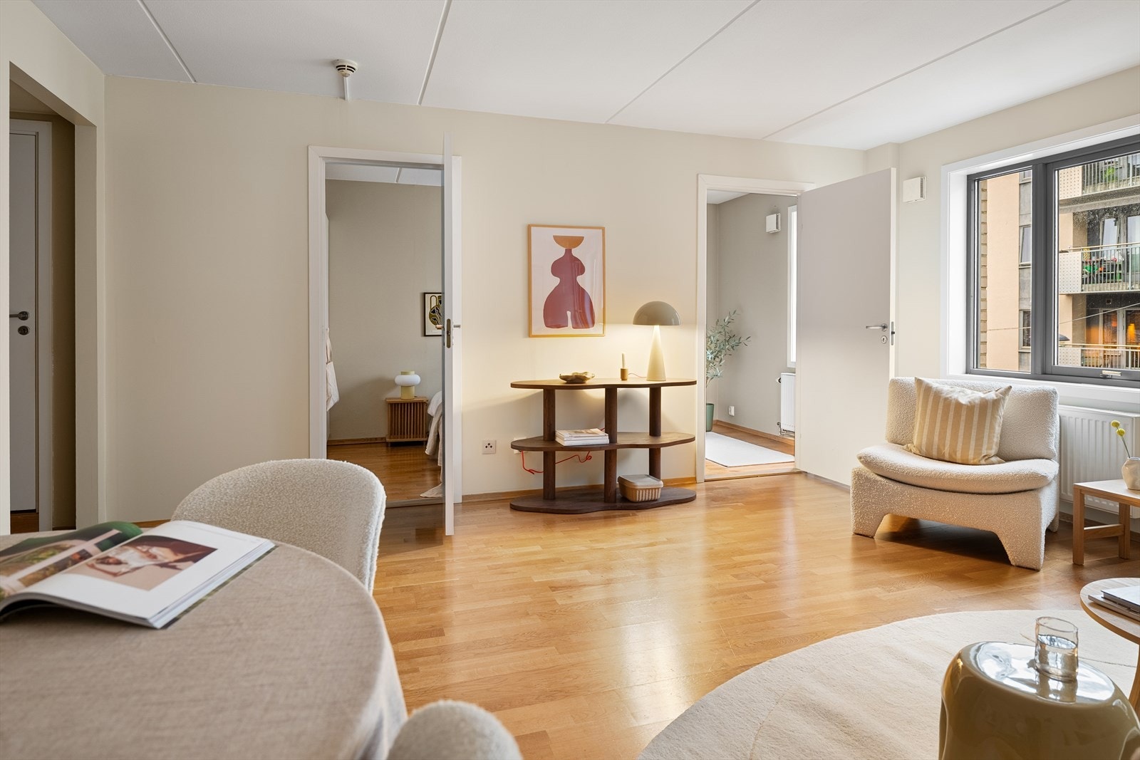 Soverommet ligger praktisk til i tilknytning til stuen. Galleribilde