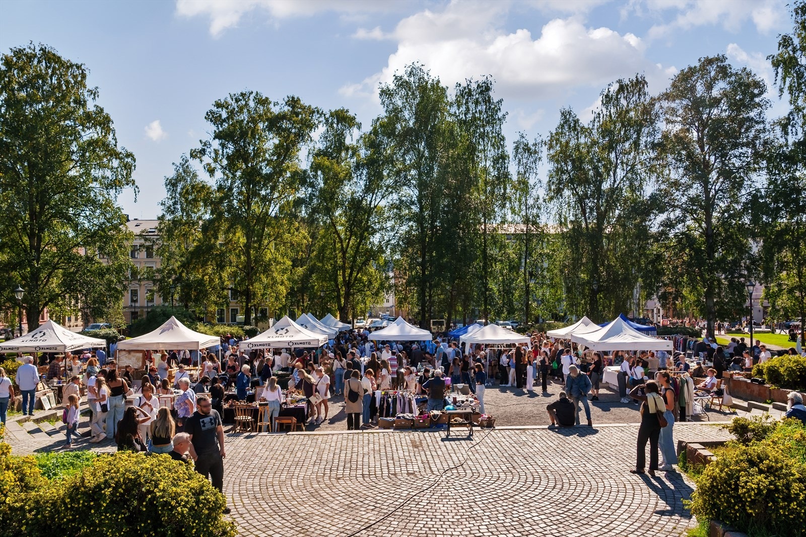 Området er perfekt for deg som ønsker alt det urbane byliv har å by på, samtidig som du har store parkanlegg og flotte grøntområder like utenfor døren. Galleribilde