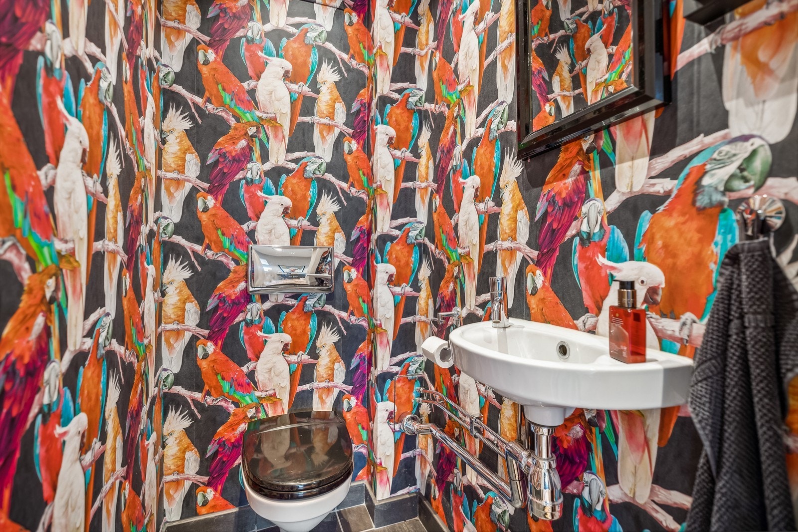 Separat wc med fresh tapet Galleribilde