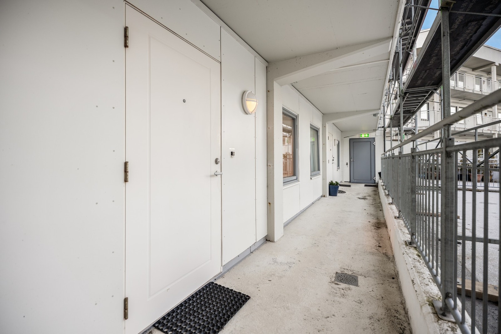 Inngangsparti til leiligheten. Galleribilde