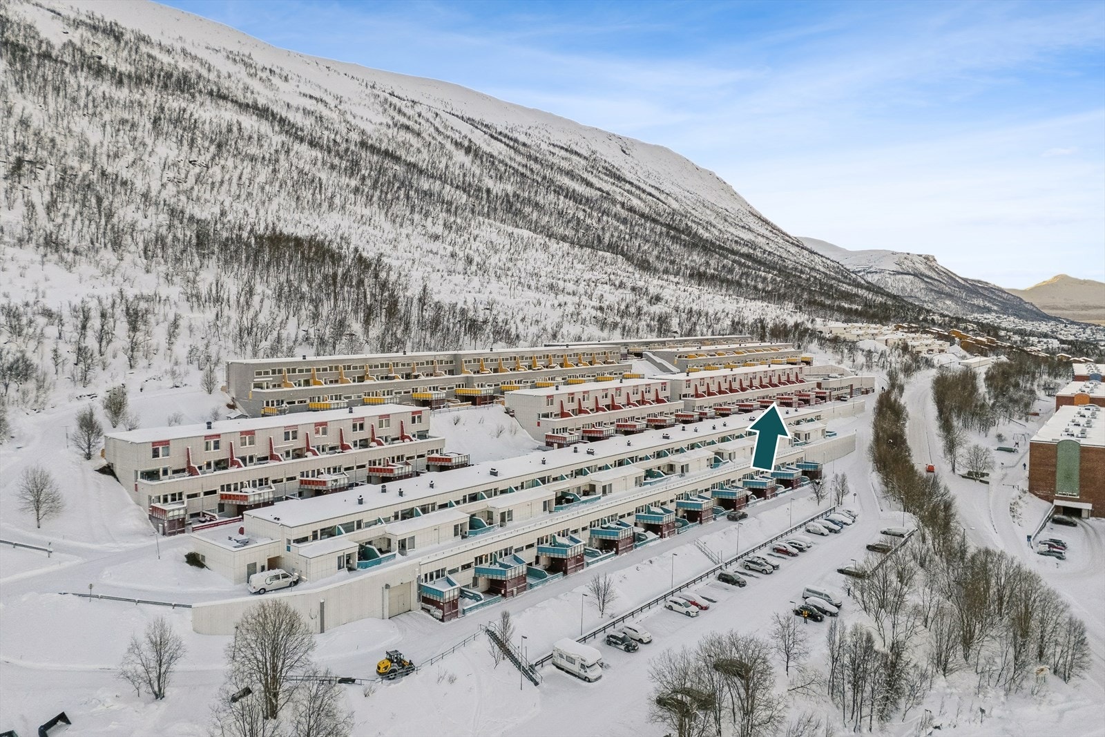 Leiligheten befinner seg sentralt på Lunheim Terrasse med nærhet til gjesteparkering og busstopp Galleribilde