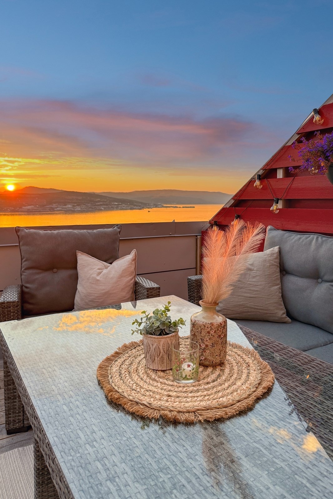 Selgers egne bilder - Midnattsol Galleribilde