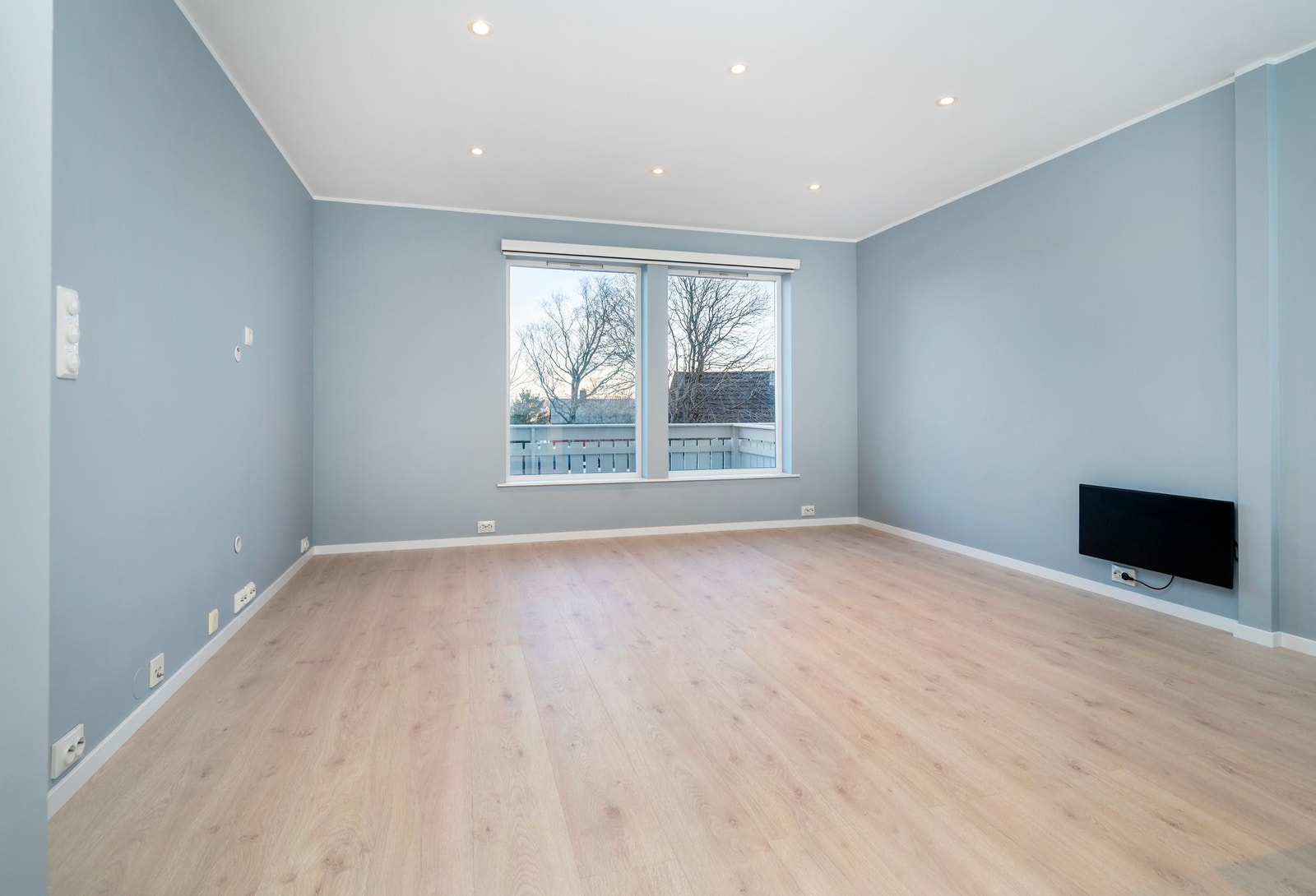 Stor stue med god plass til ønsket møblement. Galleribilde